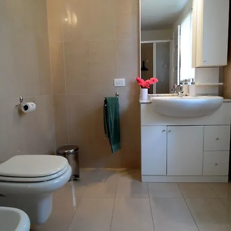Villa In Barasso Near Lake Varese